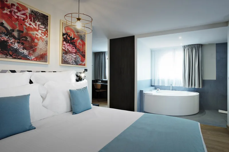 Double Deluxe room Villa du Taur Hotel central Toulouse